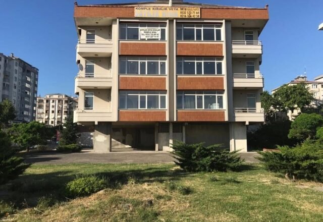 Building for Sale — Çanakkale Cad., 6 Apartment + Dükkan + Depo, 700 m² Garden